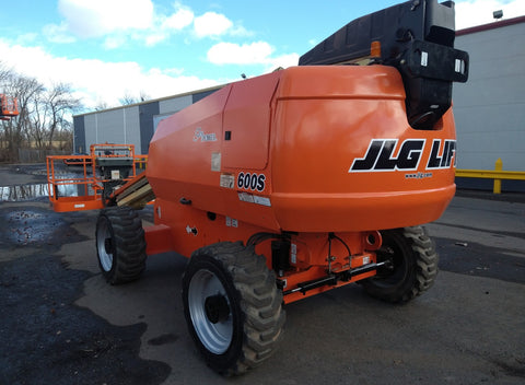 2017 JLG 600S
