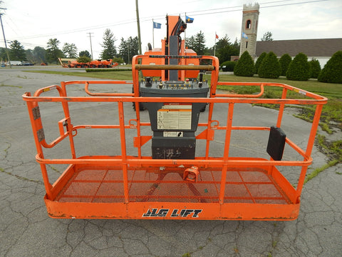 2018 JLG 800AJ