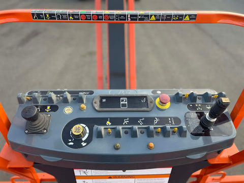 2015 JLG 860SJ