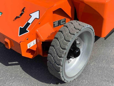 2012 JLG E400AJPN Picture 6 2012 JLG E400AJPN-6