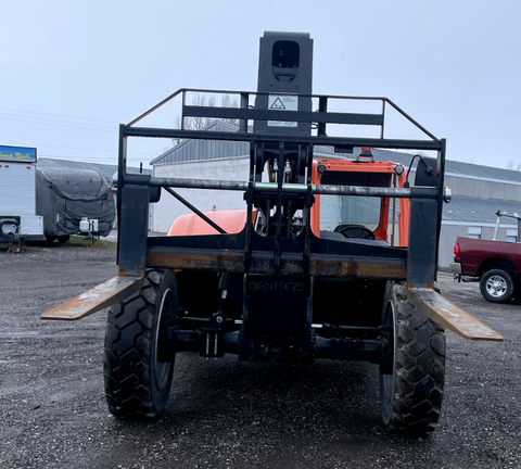 2022 JLG 742