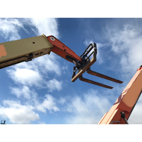 2012 JLG G9-43A