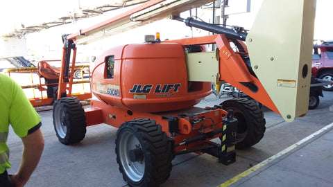 2013 JLG 600AJ