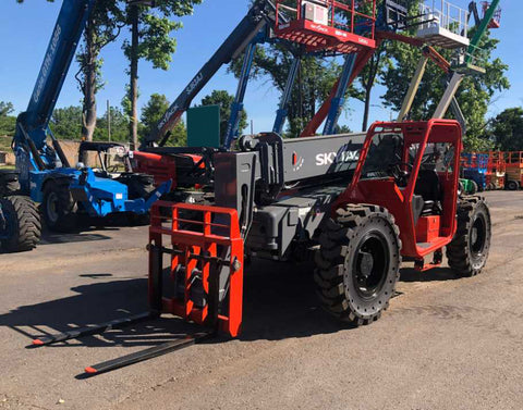 2022 SKYJACK SJ843TH 8000 LB DIESEL TELESCOPIC FORKLIFT TELEHANDLER PNEUMATIC 4WD AUXILIARY HYDRAULICS BRAND NEW STOCK # BF91178549-NLEQ - United Lift Equipment LLC