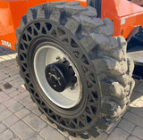 2015 SKYTRAK 10054 10000 LB DIESEL TELESCOPIC FORKLIFT TELEHANDLER PNEUMATIC 4WD ENCLOSED CAB OUTRIGGERS 2359 HOURS STOCK # BF9657559-NLEQ - United Lift Used & New Forklift Telehandler Scissor Lift Boomlift