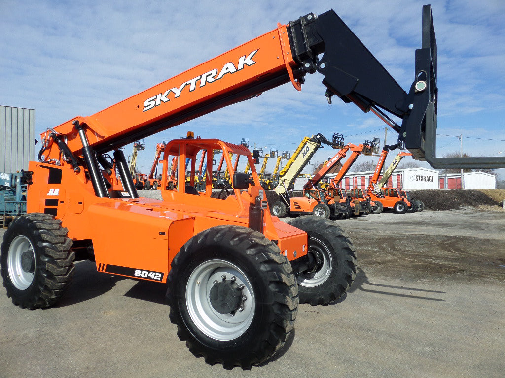 スカイトラック　SKYTRAK 2019 SKYTRAK 8042 8000 LB DIESEL TELESCOPIC FORKLIFT